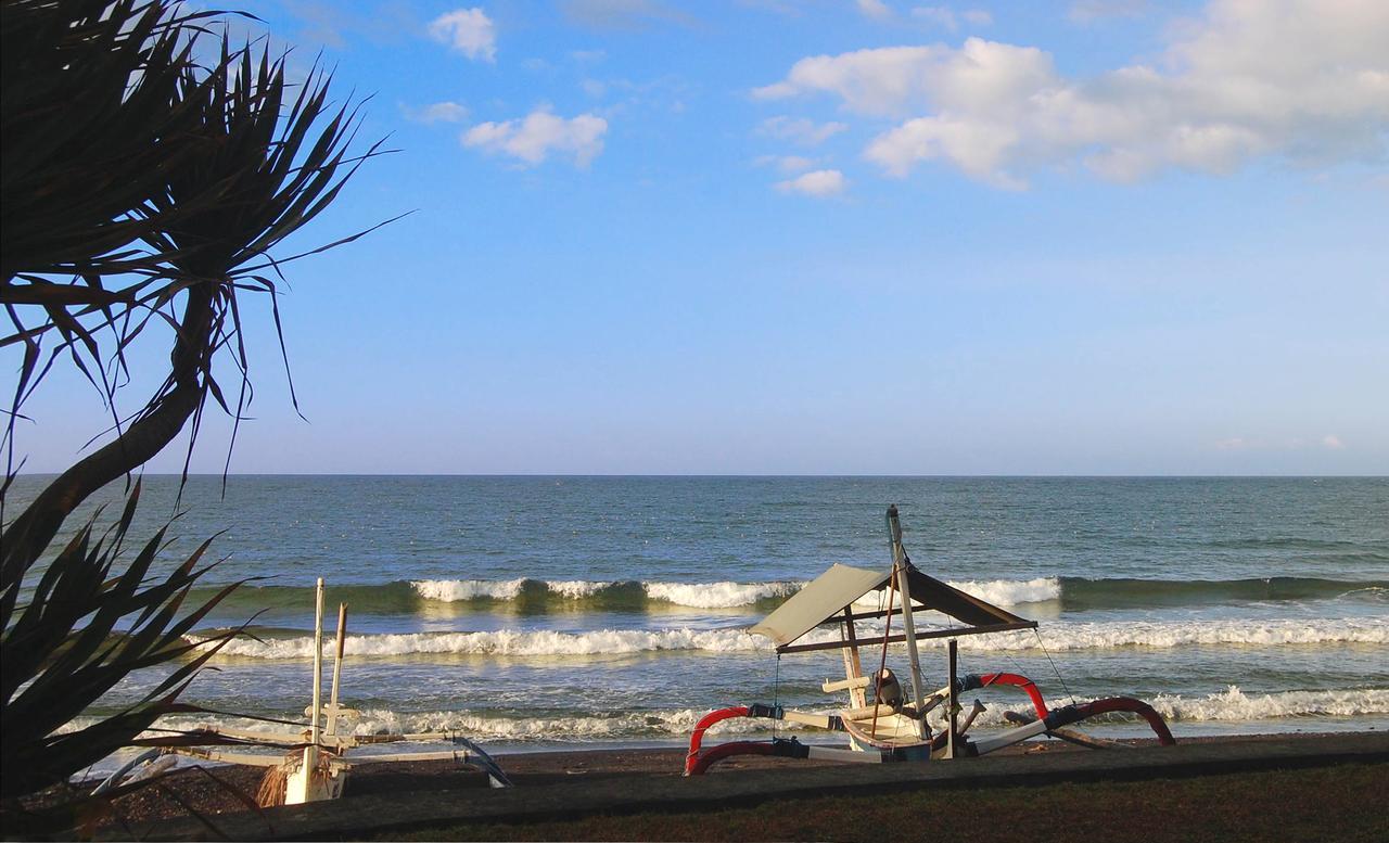 Ciliks Beach Garden Kubutambahan  Exterior photo