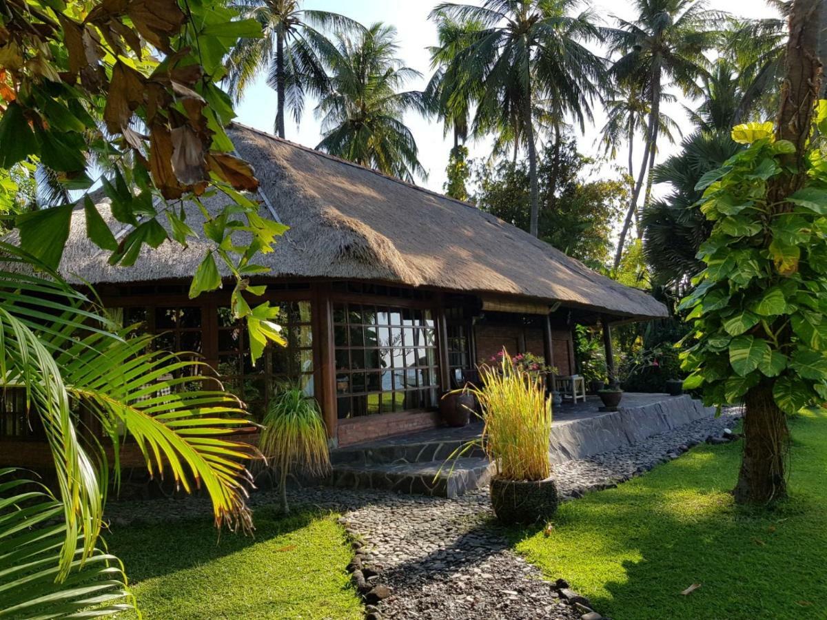Ciliks Beach Garden Kubutambahan  Exterior photo