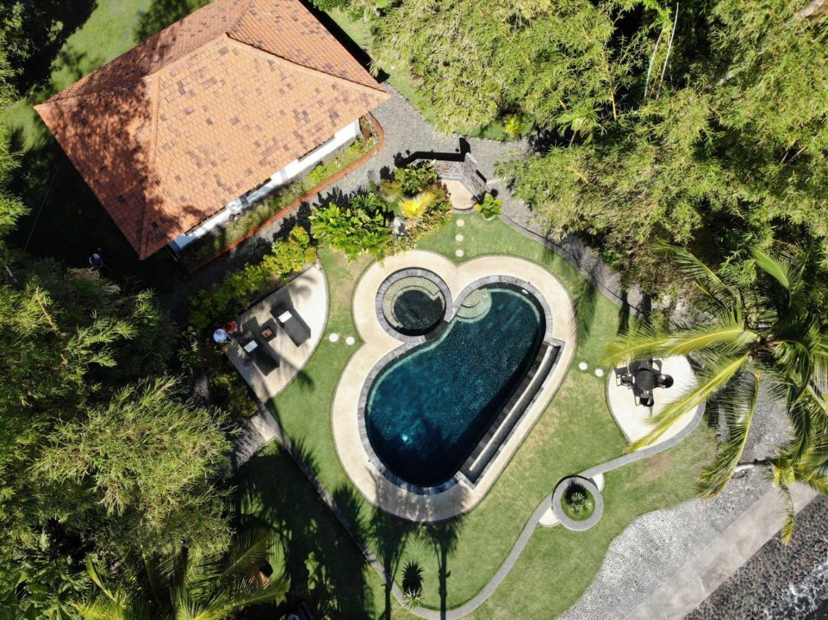Ciliks Beach Garden Kubutambahan  Exterior photo